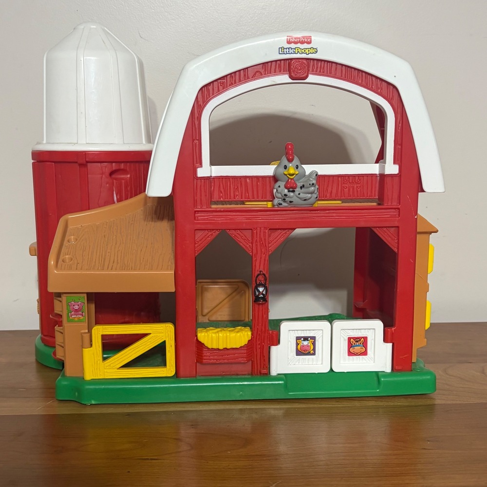 Fisher Price Little People Animal Sounds Farm Barn Silo Chicken 2005 Vintage